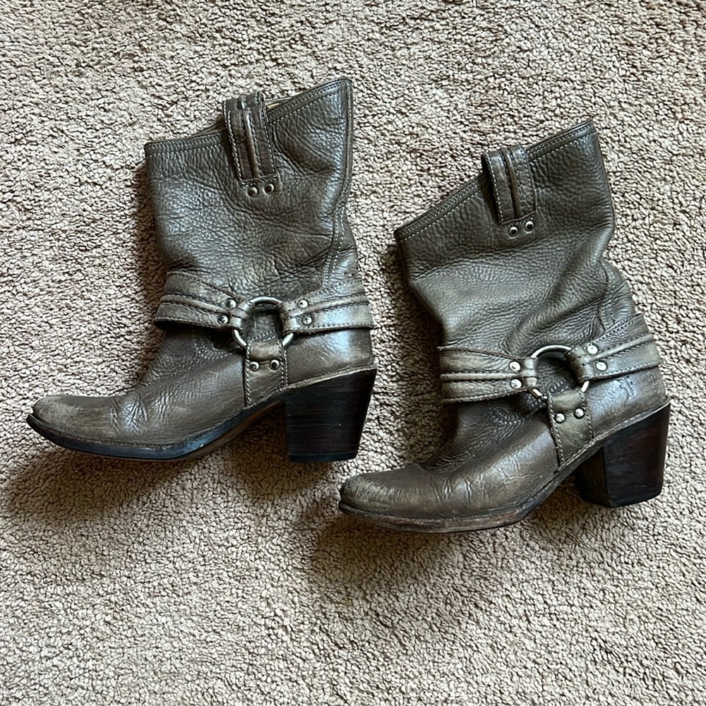 FRYE 🌻 Carmen Harness Flare, Gray Genuine Leather Boots, comfortable, light